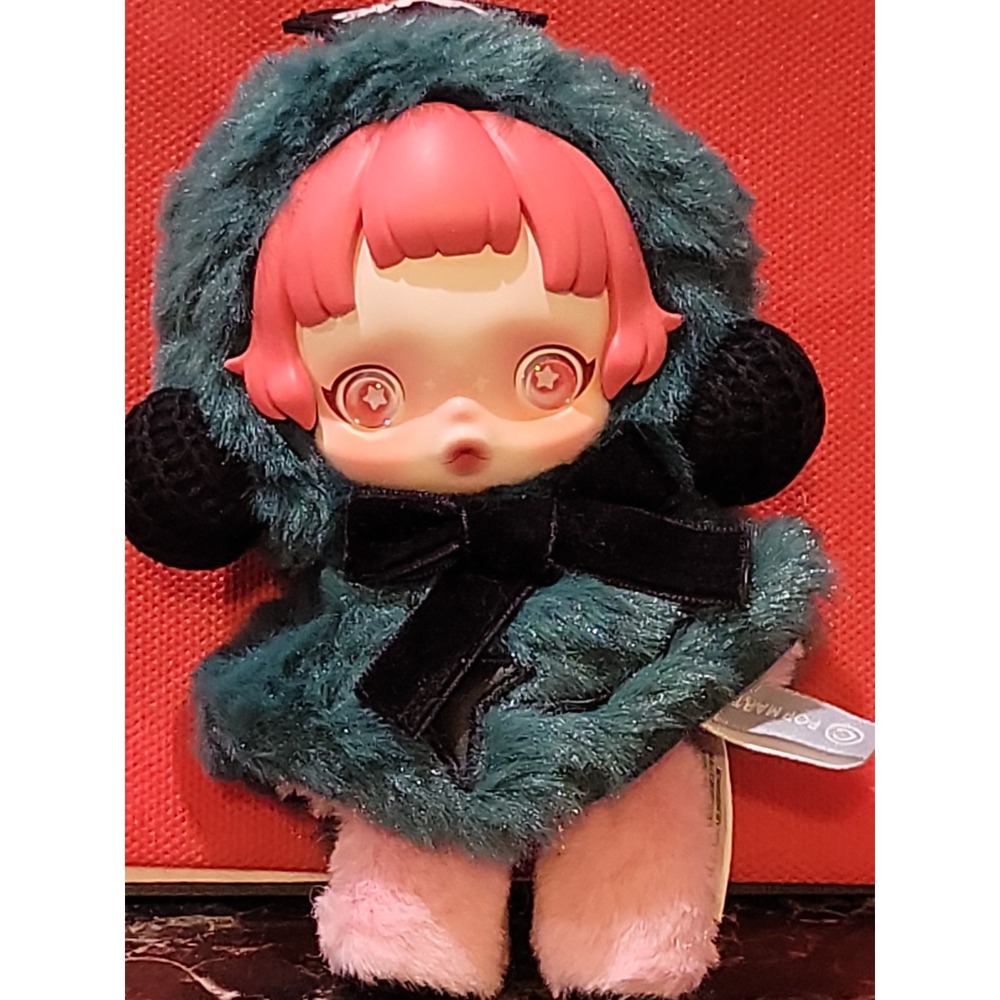 POP MART & SKULLPANDA PARTITA Doll Winter Symphony Series . New, No Box. No Card